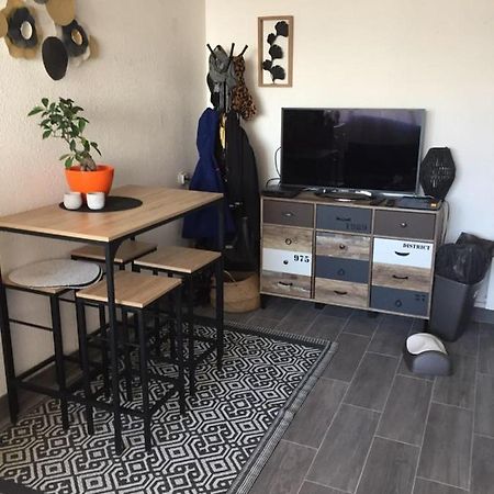 Appartement T2 27M² Meuble, Vue Mer A 50M De La Plage Нарбон-Плаж Екстериор снимка
