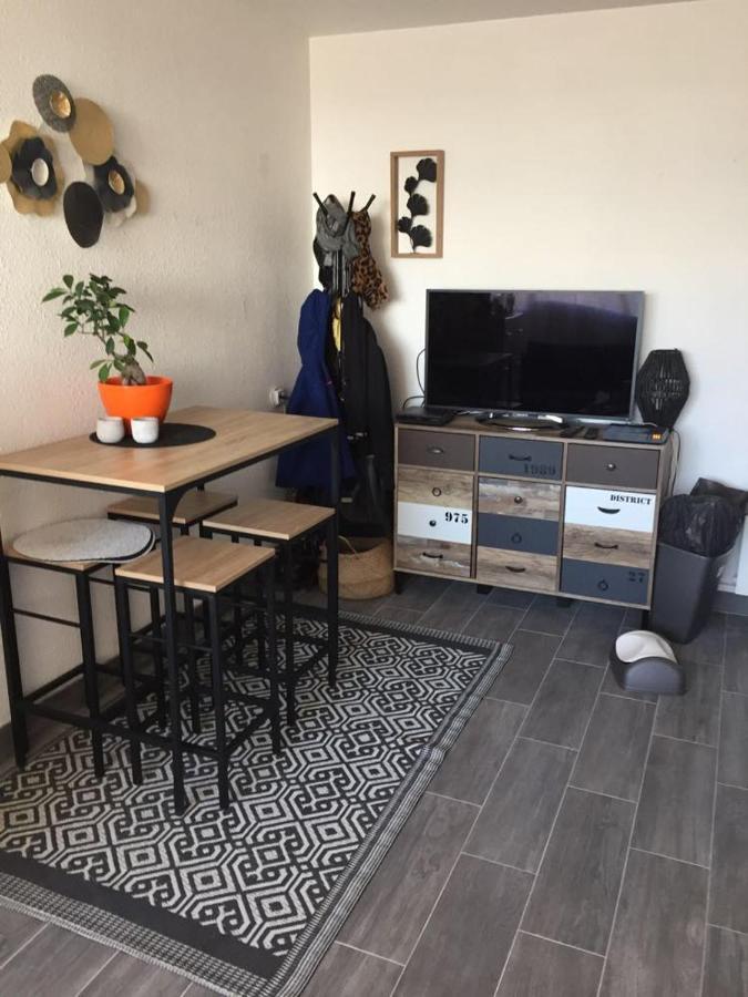 Appartement T2 27M² Meuble, Vue Mer A 50M De La Plage Нарбон-Плаж Екстериор снимка